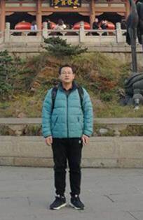 鄧昀